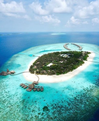 Travel trip about maldives on budget